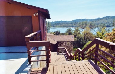 Central Coast Getaways Aka Dragon Lake Rentals